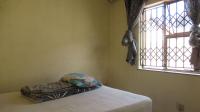 Bed Room 1 - 10 square meters of property in Protea North