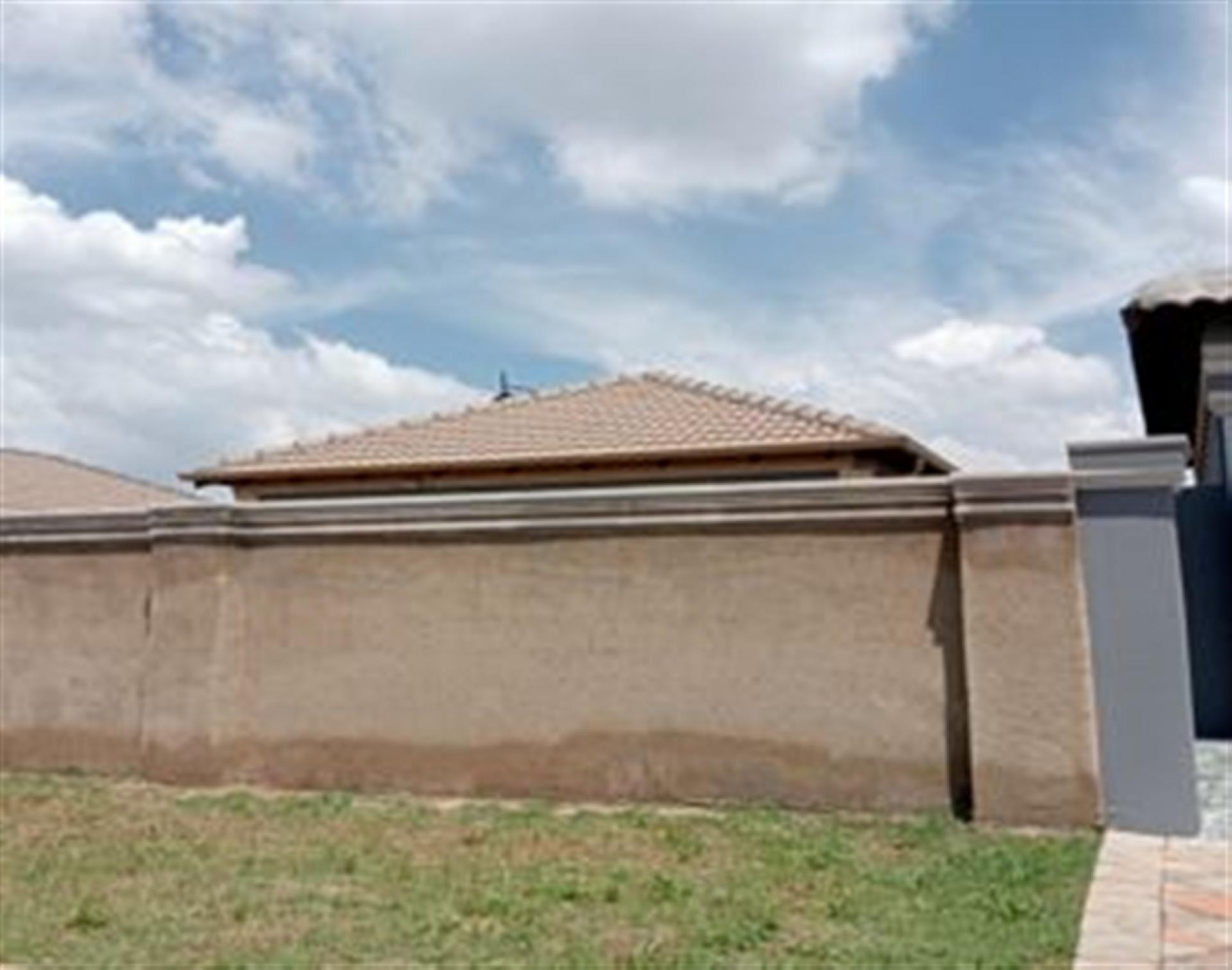 Front View of property in Crystal Park