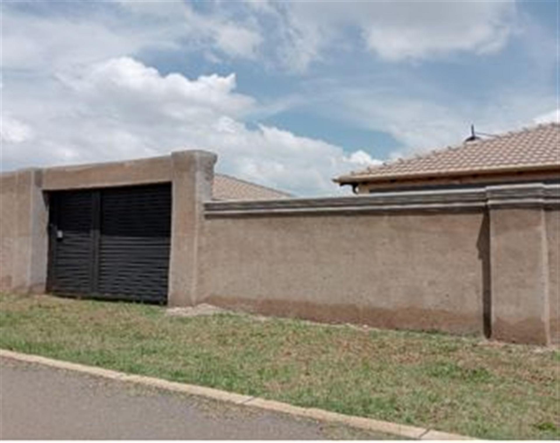 Front View of property in Crystal Park