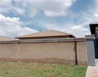 Front View of property in Crystal Park