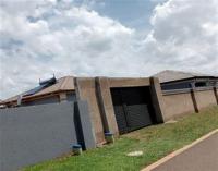Front View of property in Crystal Park