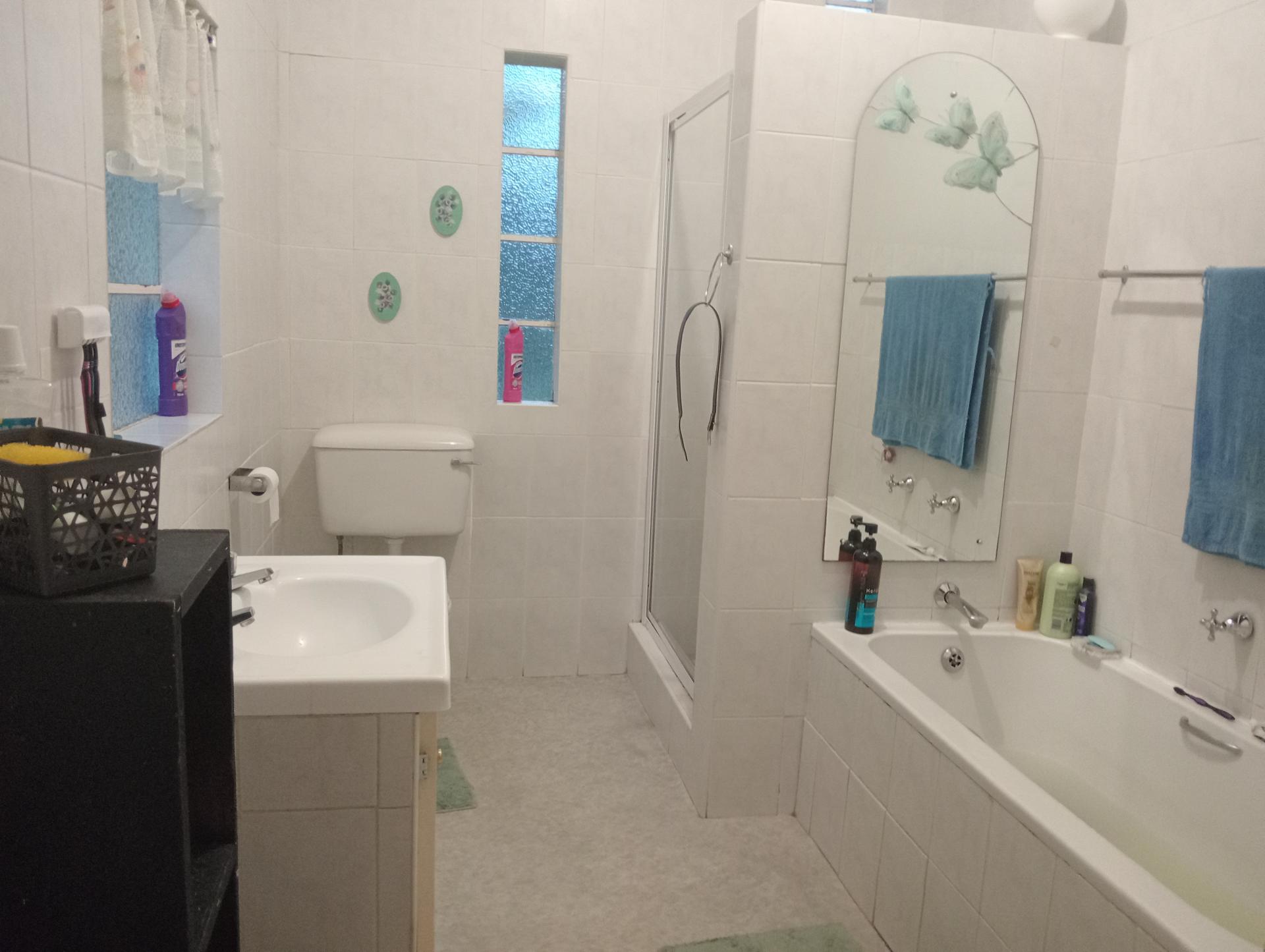 Bathroom 1 of property in Vryheid