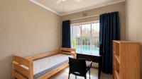 Bed Room 2 of property in Highway Gardens