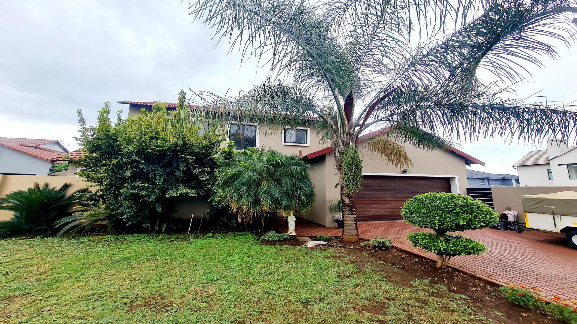 Front View of property in Raslouw