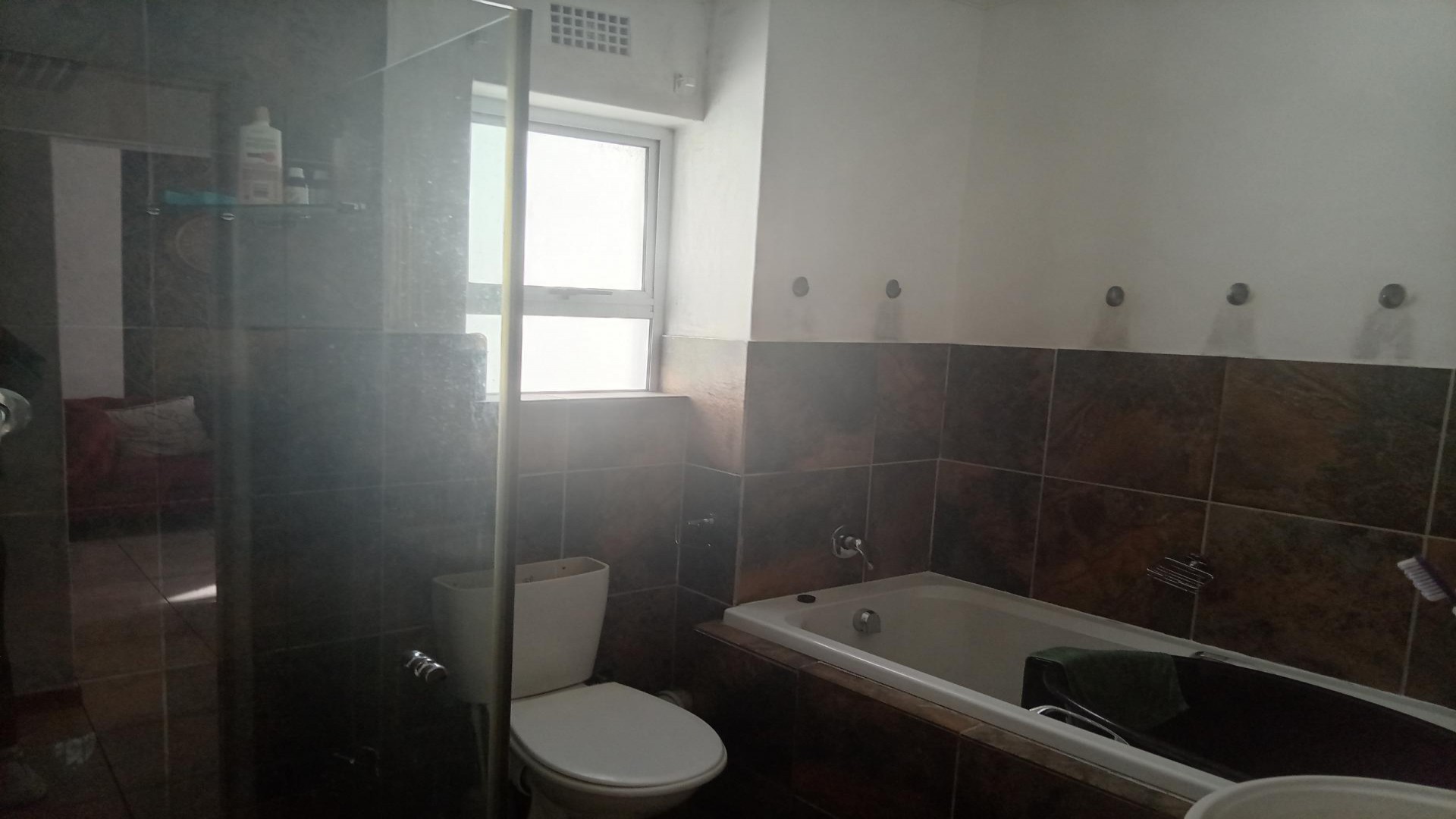 Bathroom 1 of property in Hagley