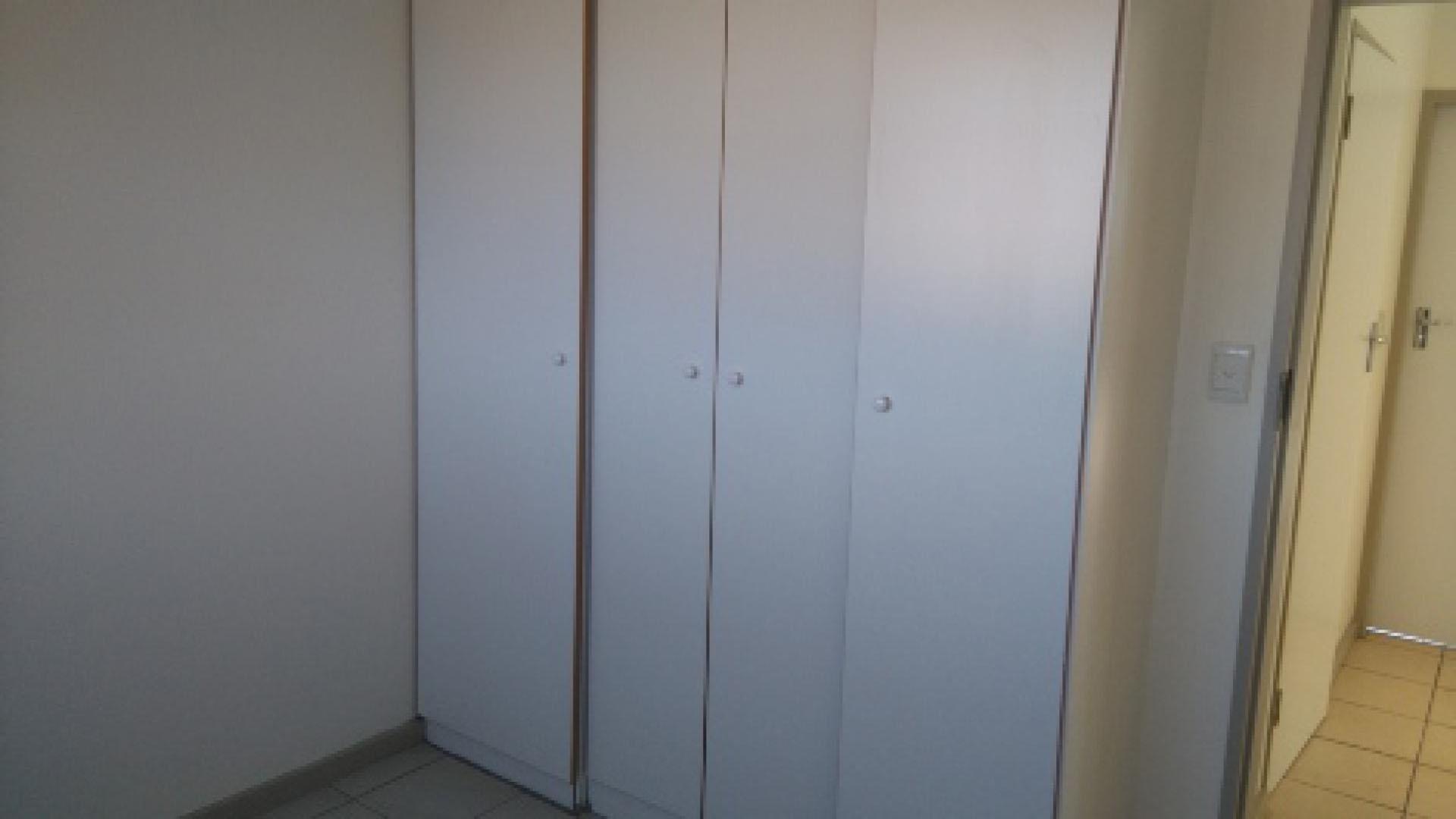 Main Bedroom of property in Zwartkop