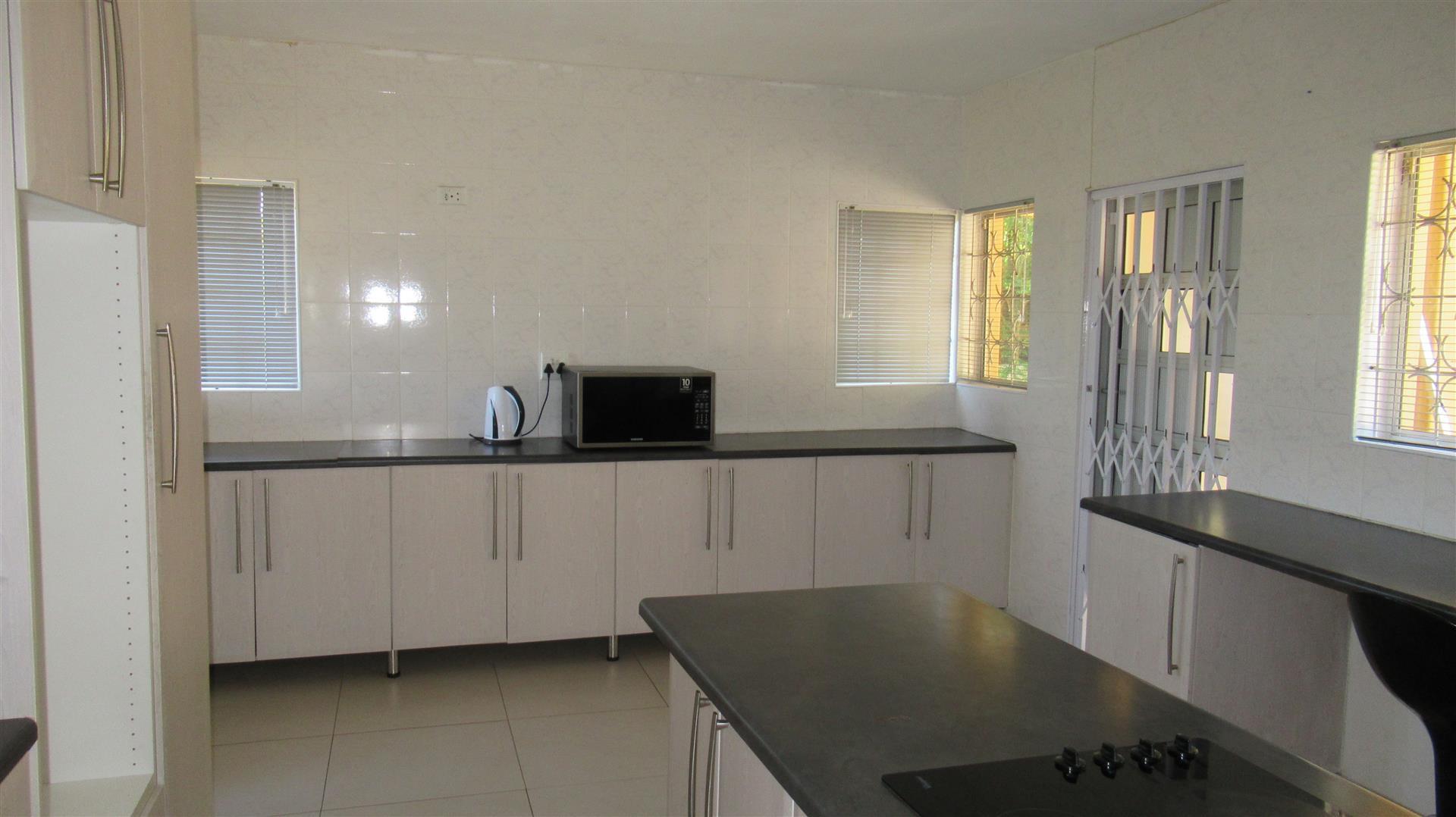 Kitchen - 29 square meters of property in Reservoir Hills KZN