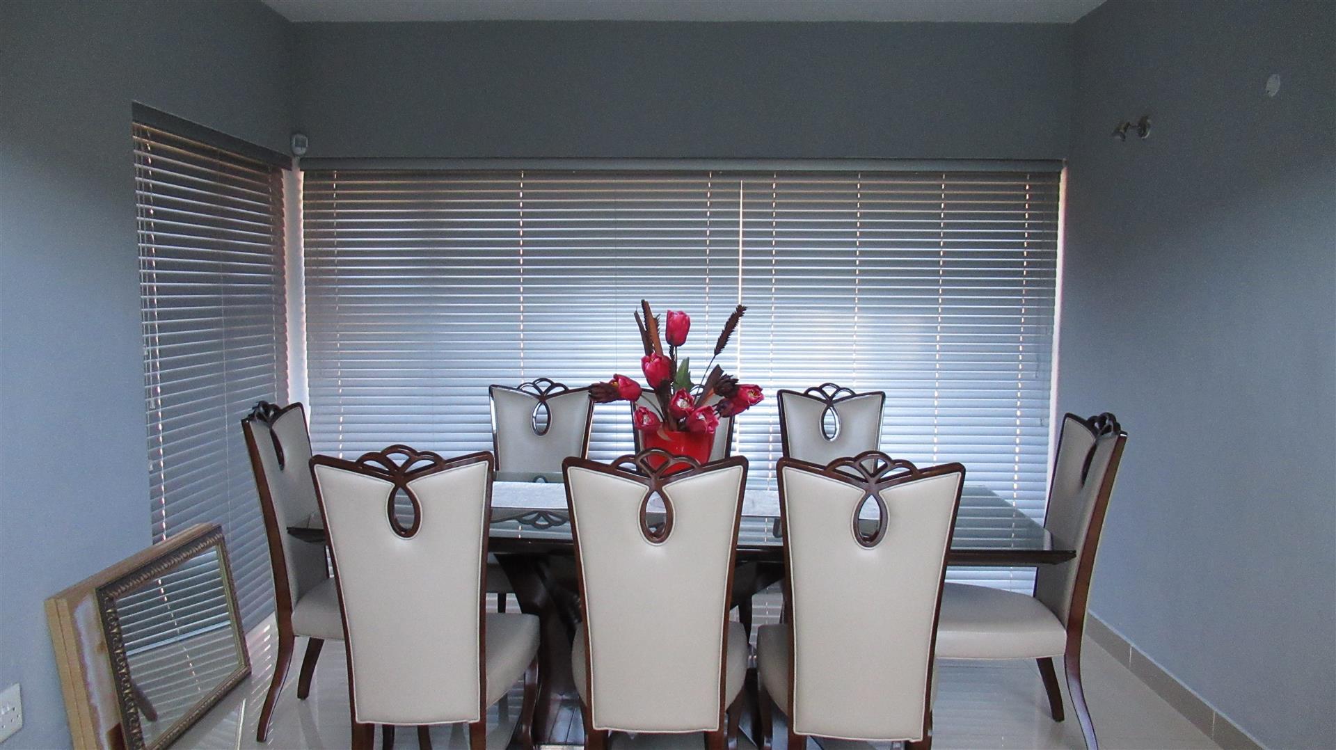 Dining Room - 14 square meters of property in Reservoir Hills KZN