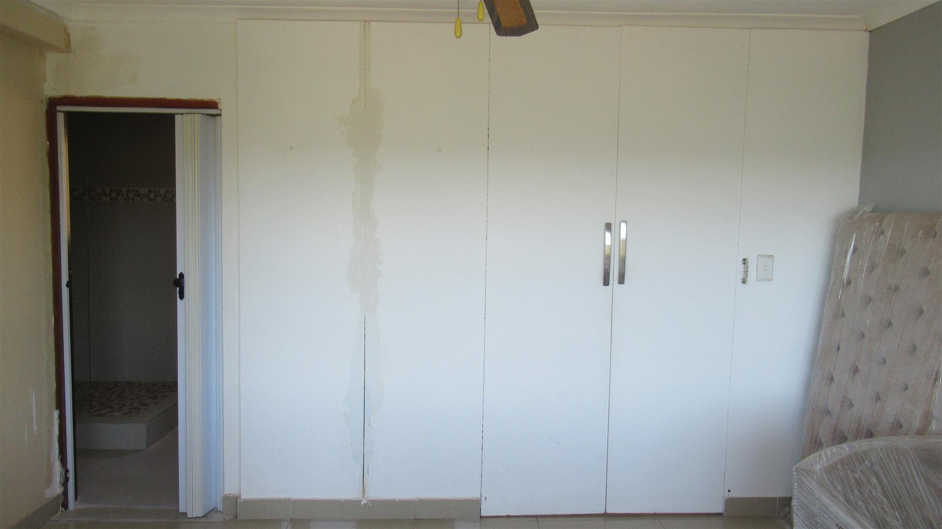 Bed Room 1 - 19 square meters of property in Reservoir Hills KZN