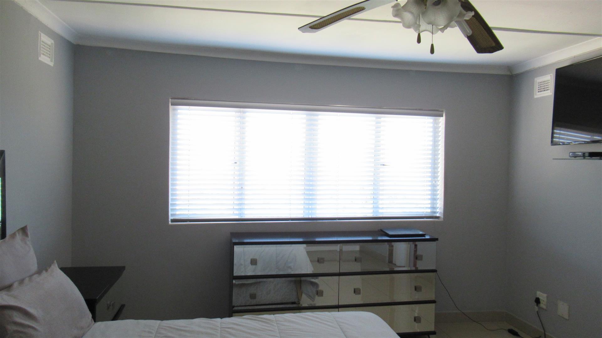 Main Bedroom - 20 square meters of property in Reservoir Hills KZN