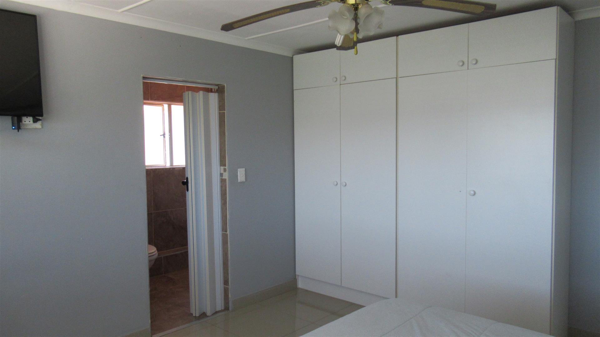 Main Bedroom - 20 square meters of property in Reservoir Hills KZN