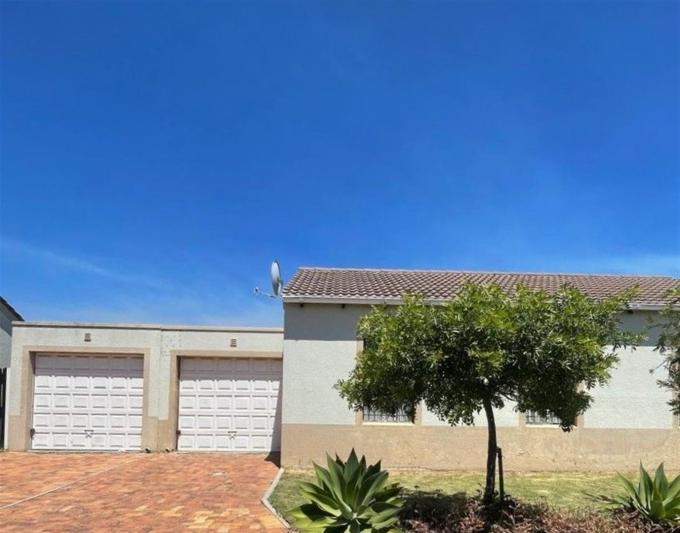 Standard Bank SIE Sale In Execution 3 Bedroom House for Sale in Somerset West - MR546558