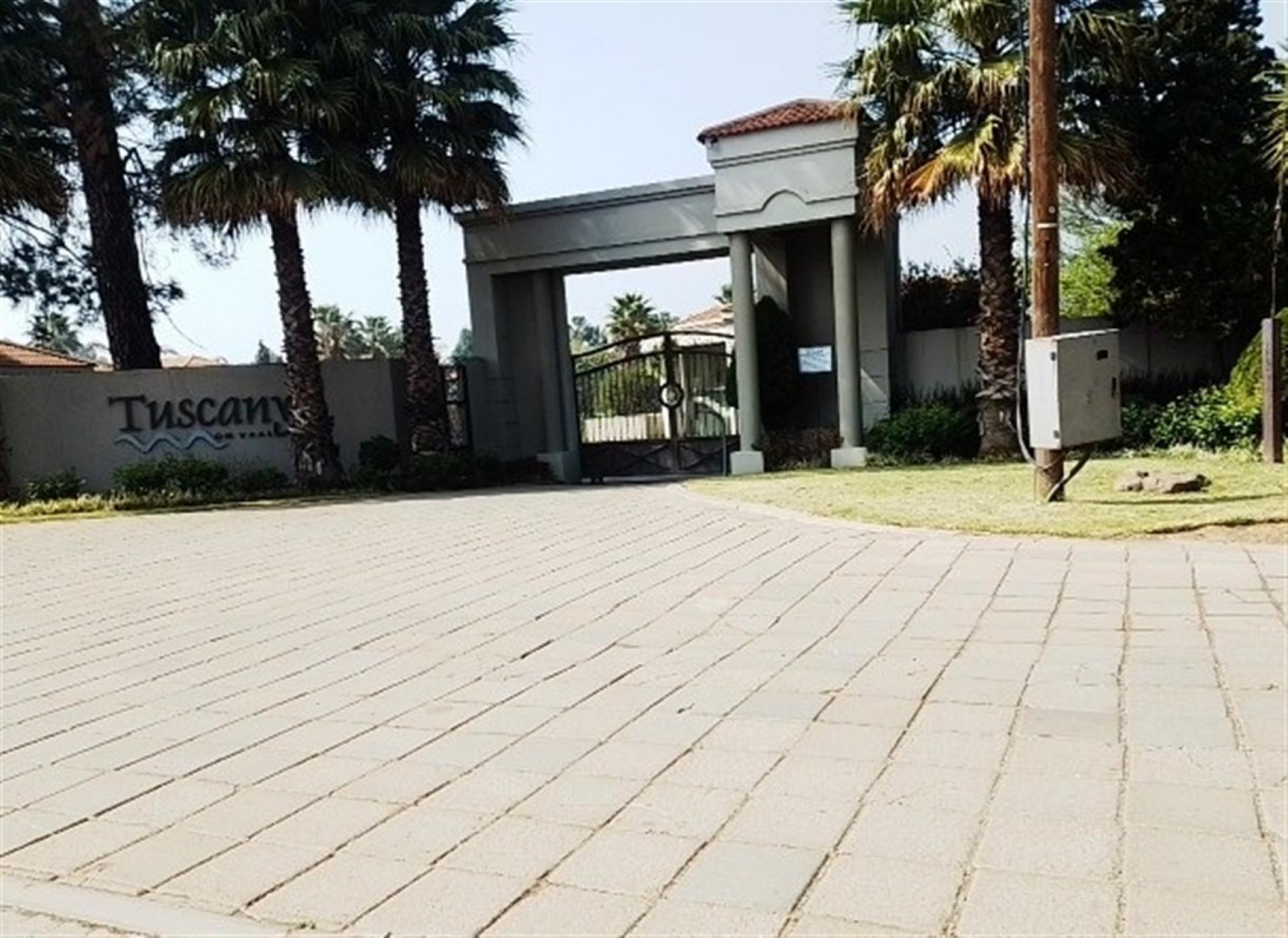 Front View of property in Northdene 