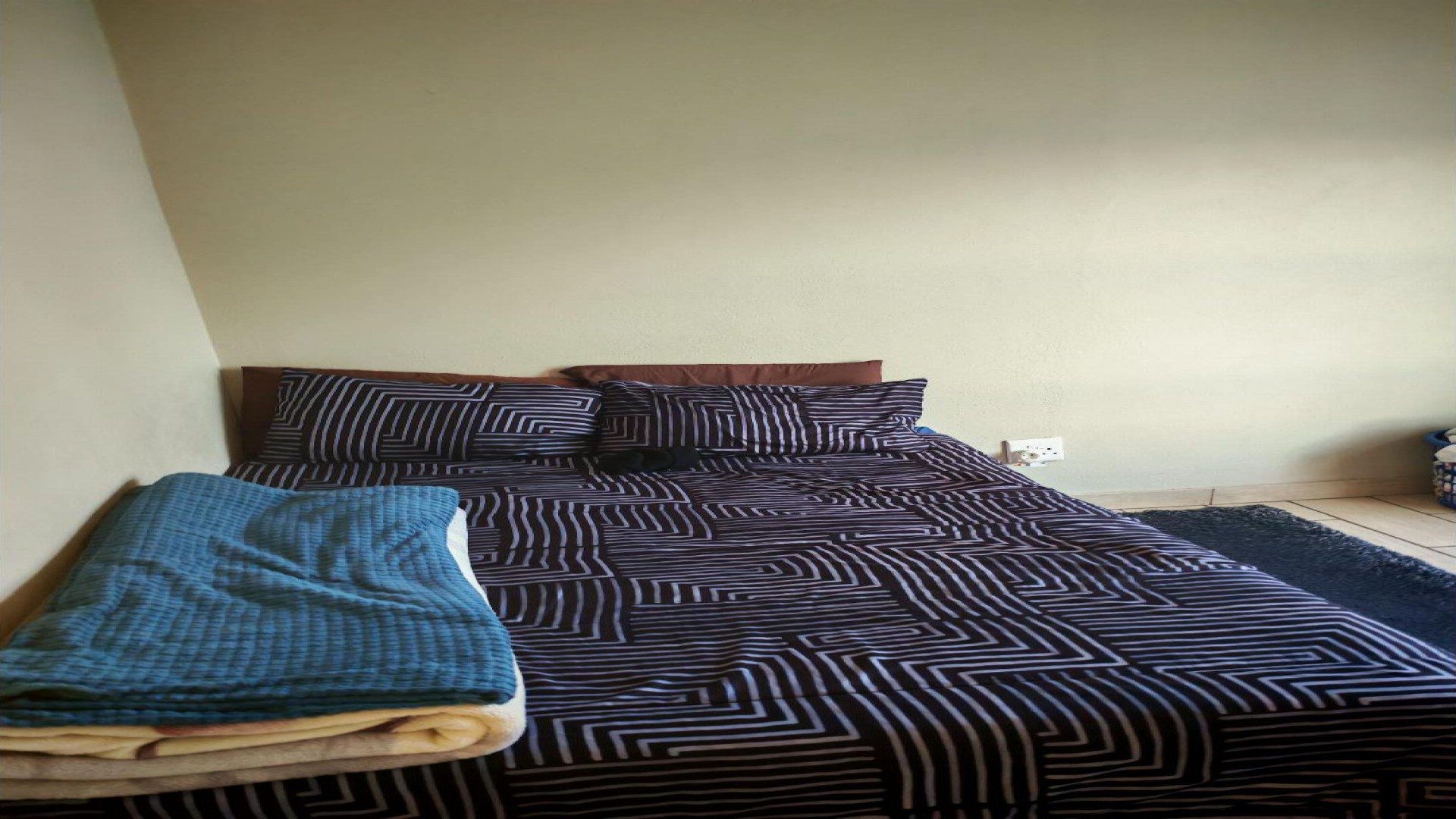 Bed Room 2 - 16 square meters of property in Derdepoortpark