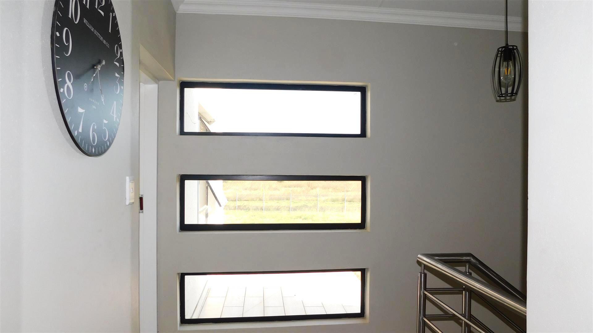 Spaces - 26 square meters of property in Derdepoortpark