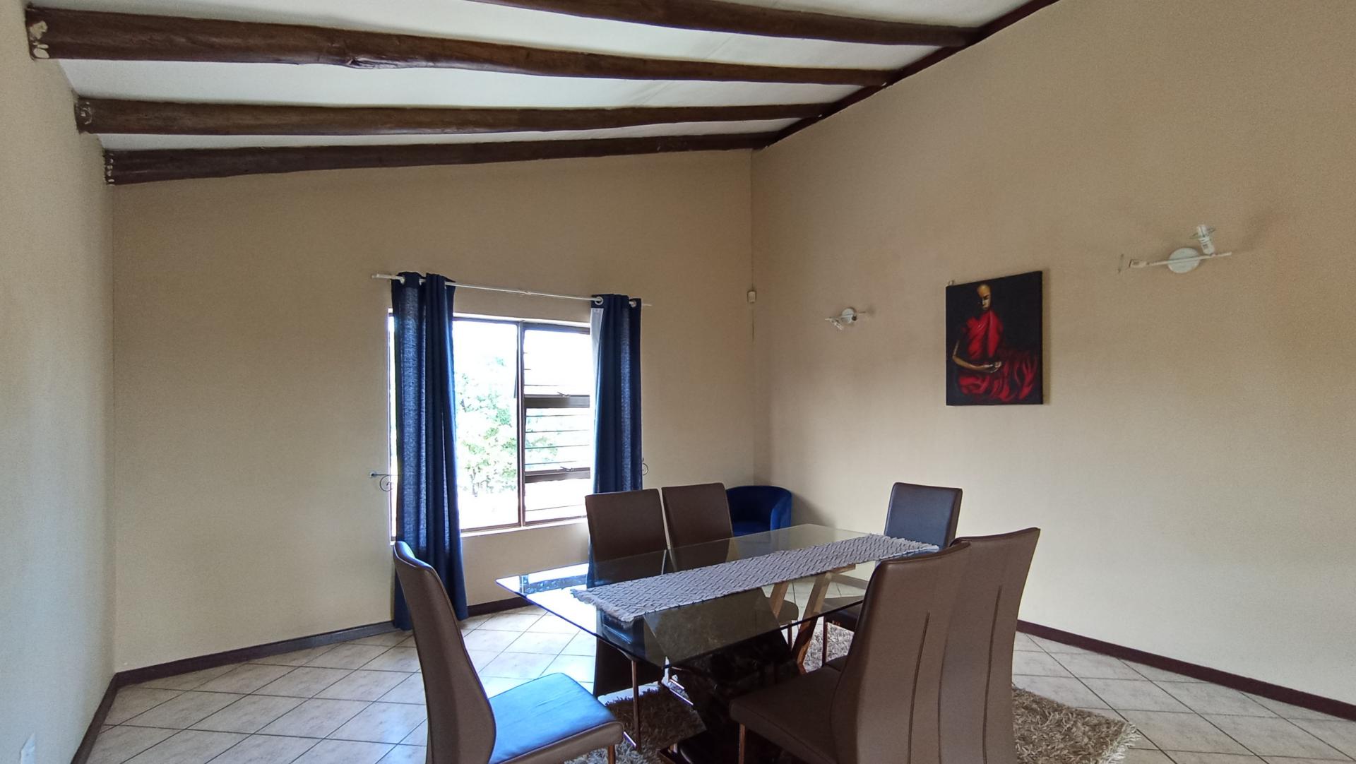 Dining Room - 44 square meters of property in Noordhang