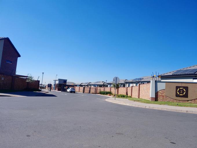 Standard Bank SIE Sale In Execution House for Sale in Cosmo City - MR546610