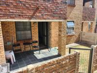 Patio of property in Olifantsvlei 327-Iq