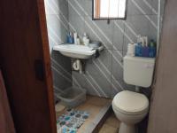 Bathroom 2 - 3 square meters of property in Highbury