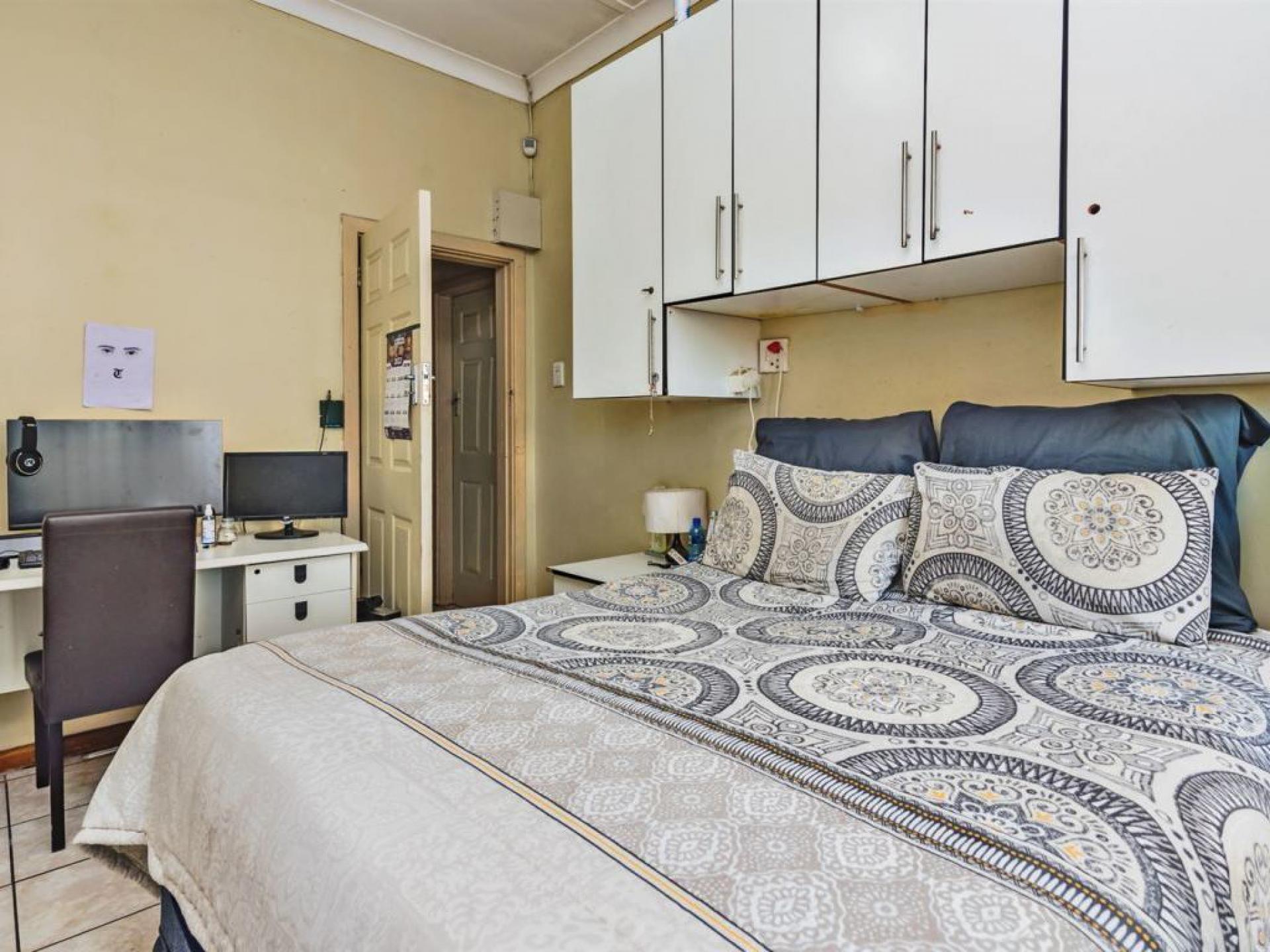 4 Bedroom House for Sale For Sale in Valhalla MR546666 M