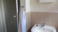 Bathroom 1 - 6 square meters of property in Aeroton
