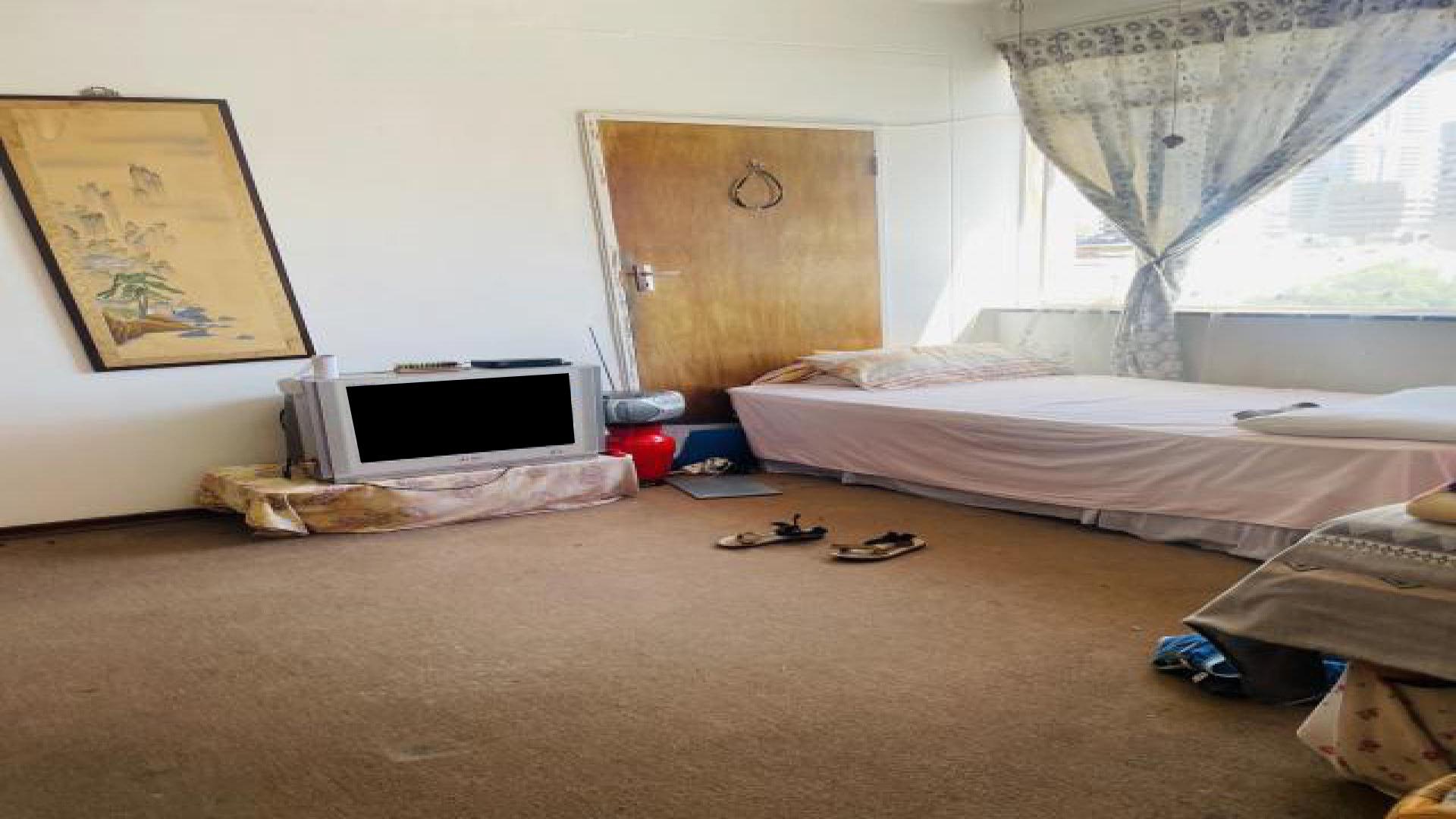 Bed Room 1 of property in Pretoria Central