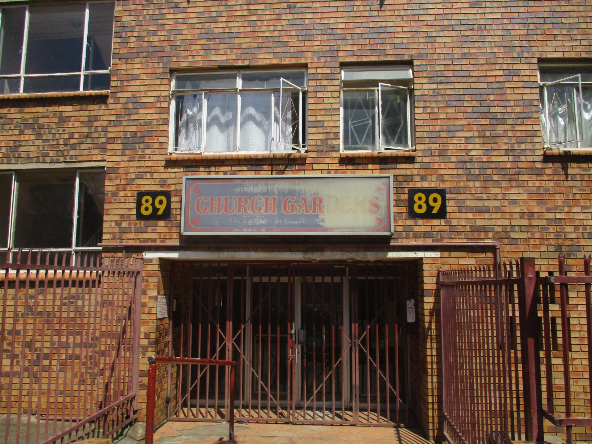 Front View of property in Sunnyside