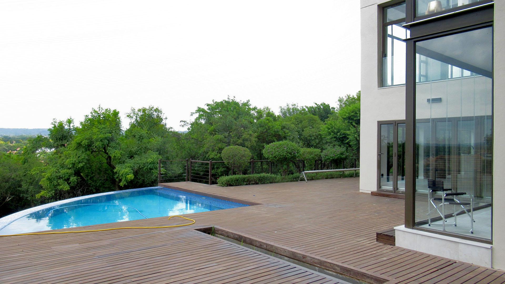 Backyard of property in Bitterfontein