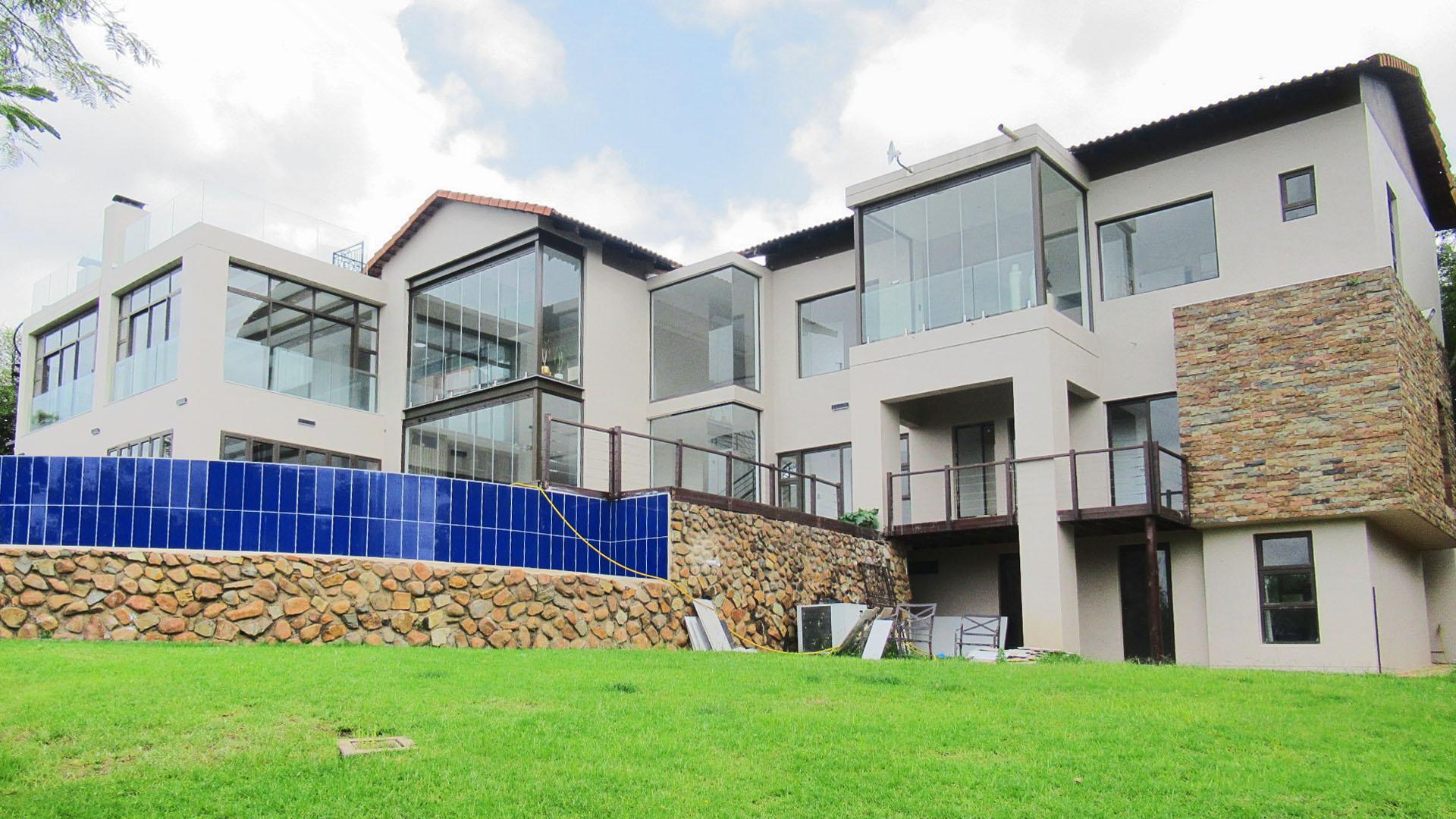 Backyard of property in Bitterfontein