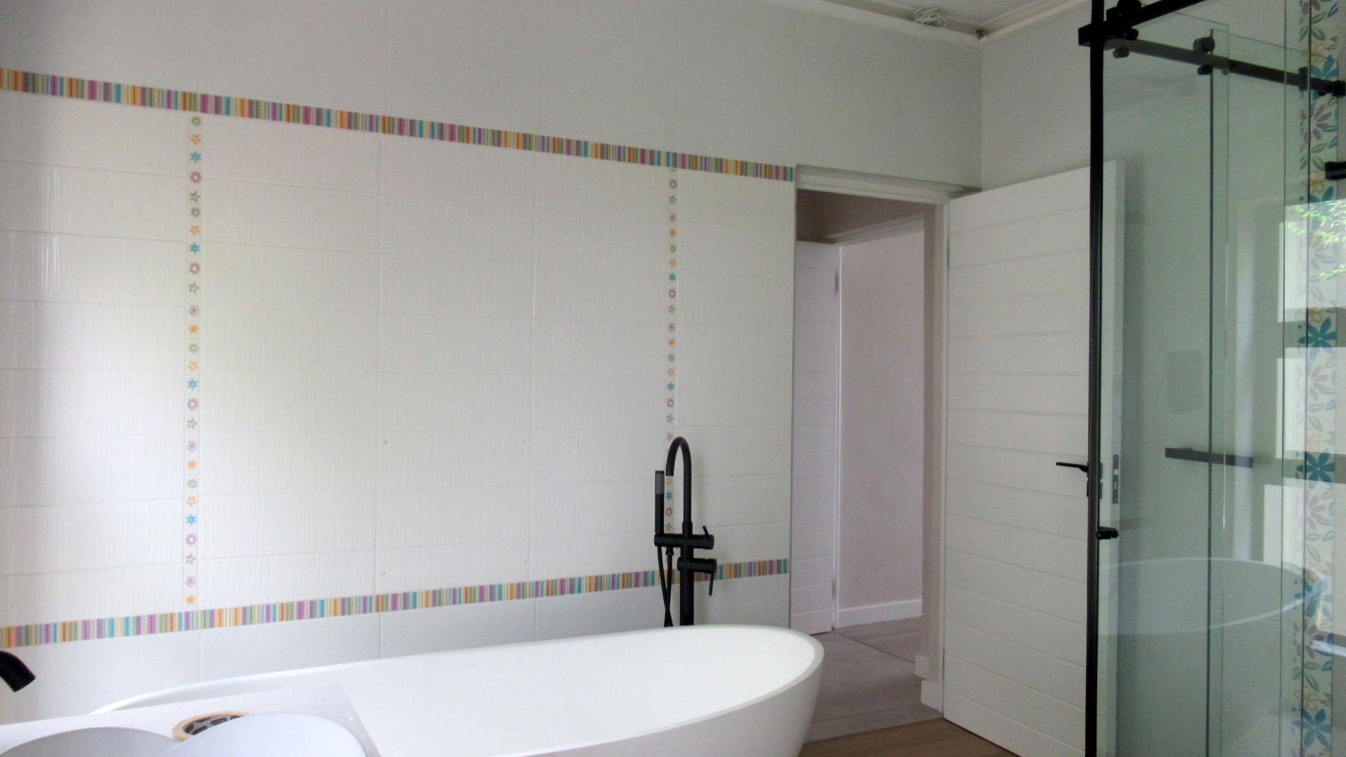 Bathroom 3+ of property in Bitterfontein