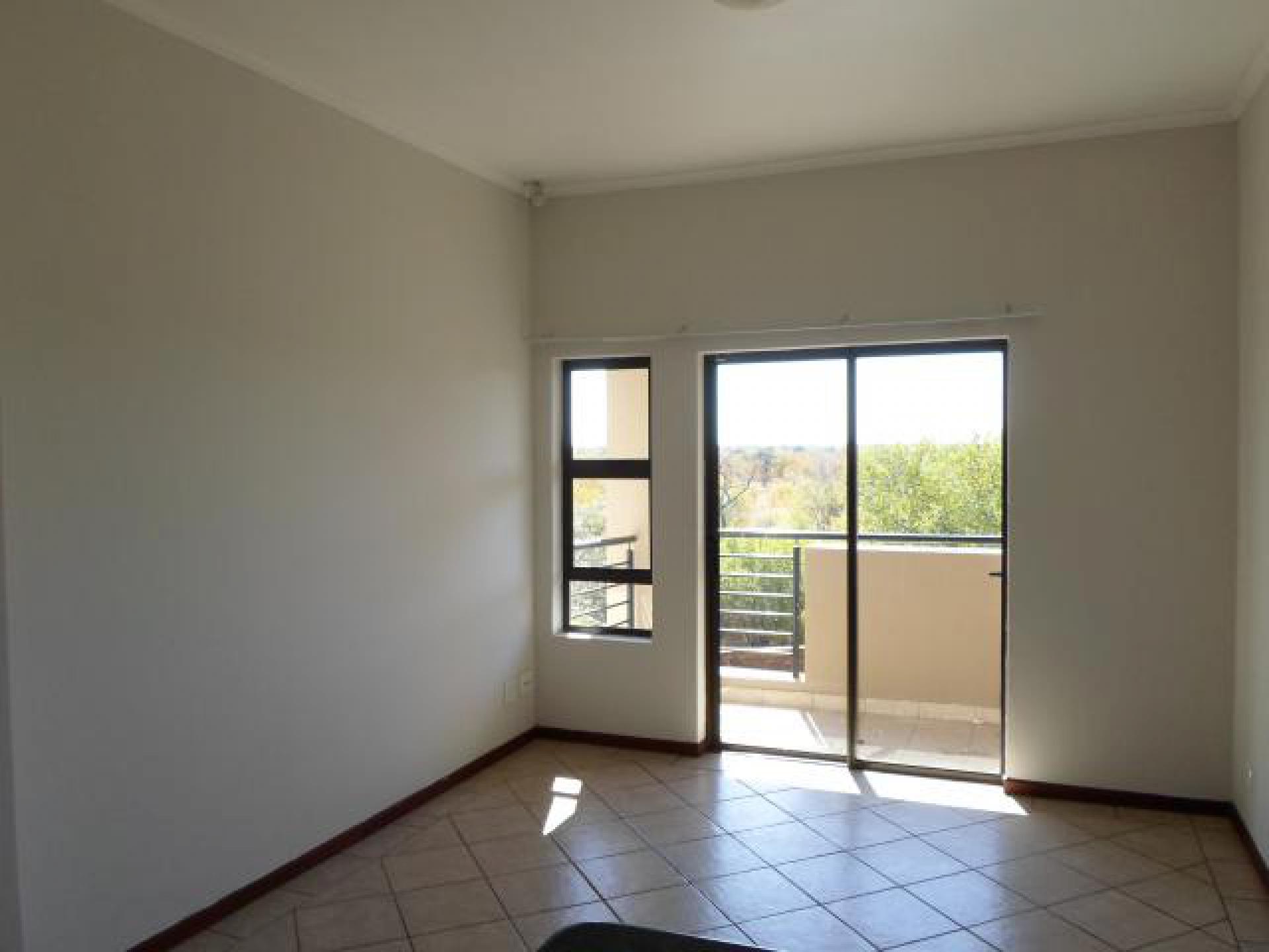 Lounges of property in Lephalale (Ellisras)
