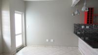 Lounges - 18 square meters of property in Albertsdal