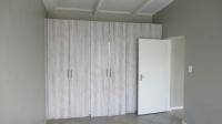 Main Bedroom - 19 square meters of property in Albertsdal