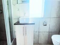 Bathroom 1 - 6 square meters of property in Albertsdal