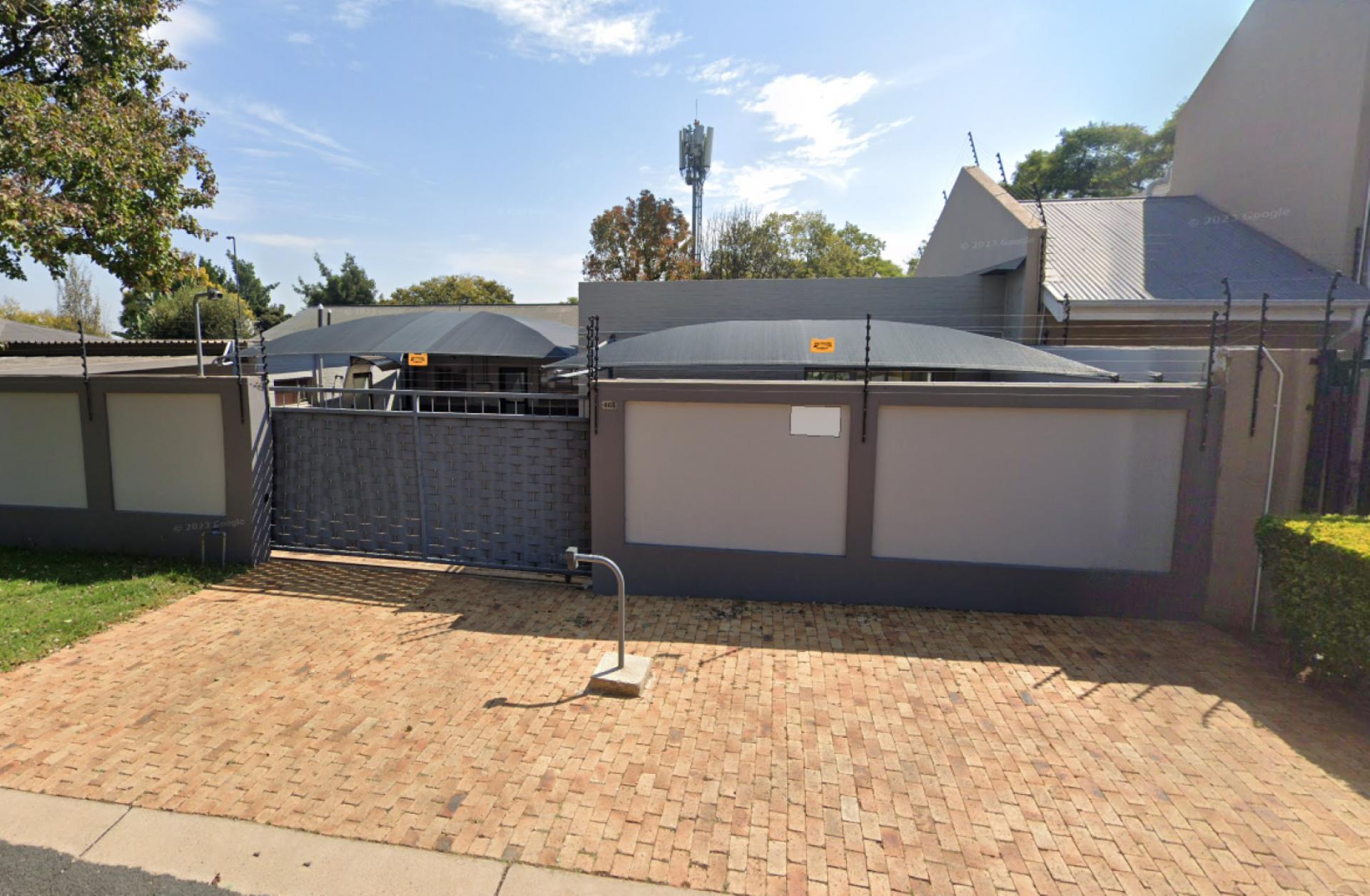 Formal Lounge of property in Menlo Park