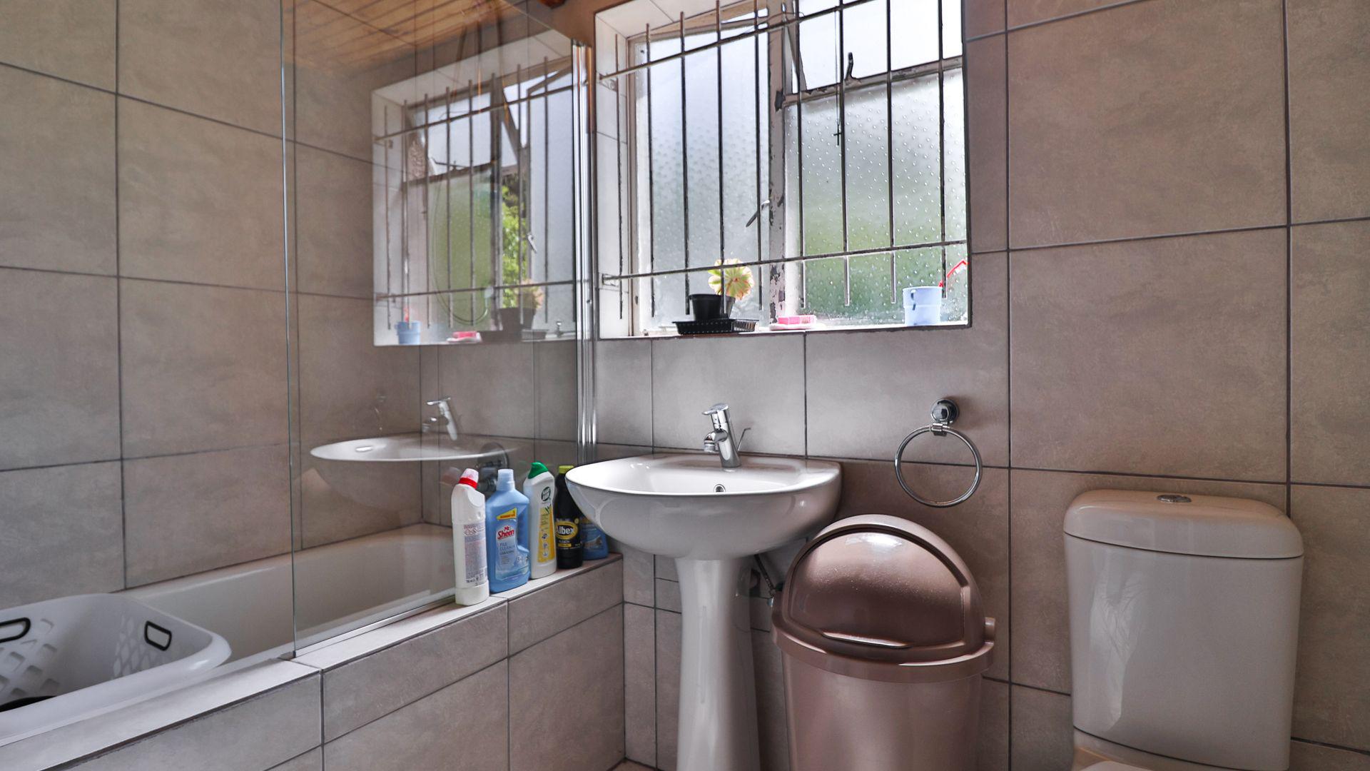 Flatlet - 75 square meters of property in Tijgerhof