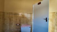 Bathroom 1 - 6 square meters of property in Glen Marais