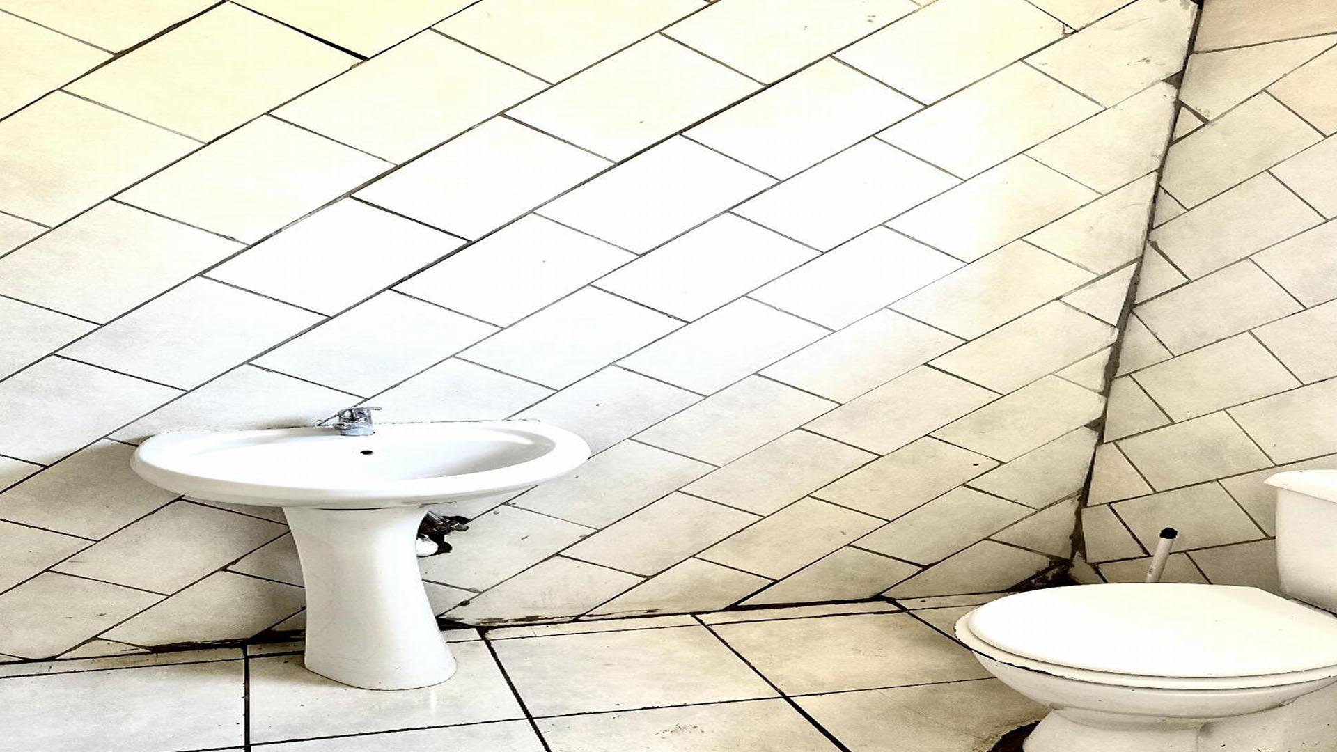 Bathroom 1 of property in Ambleton