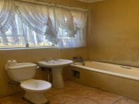Bathroom 1 of property in Mabopane