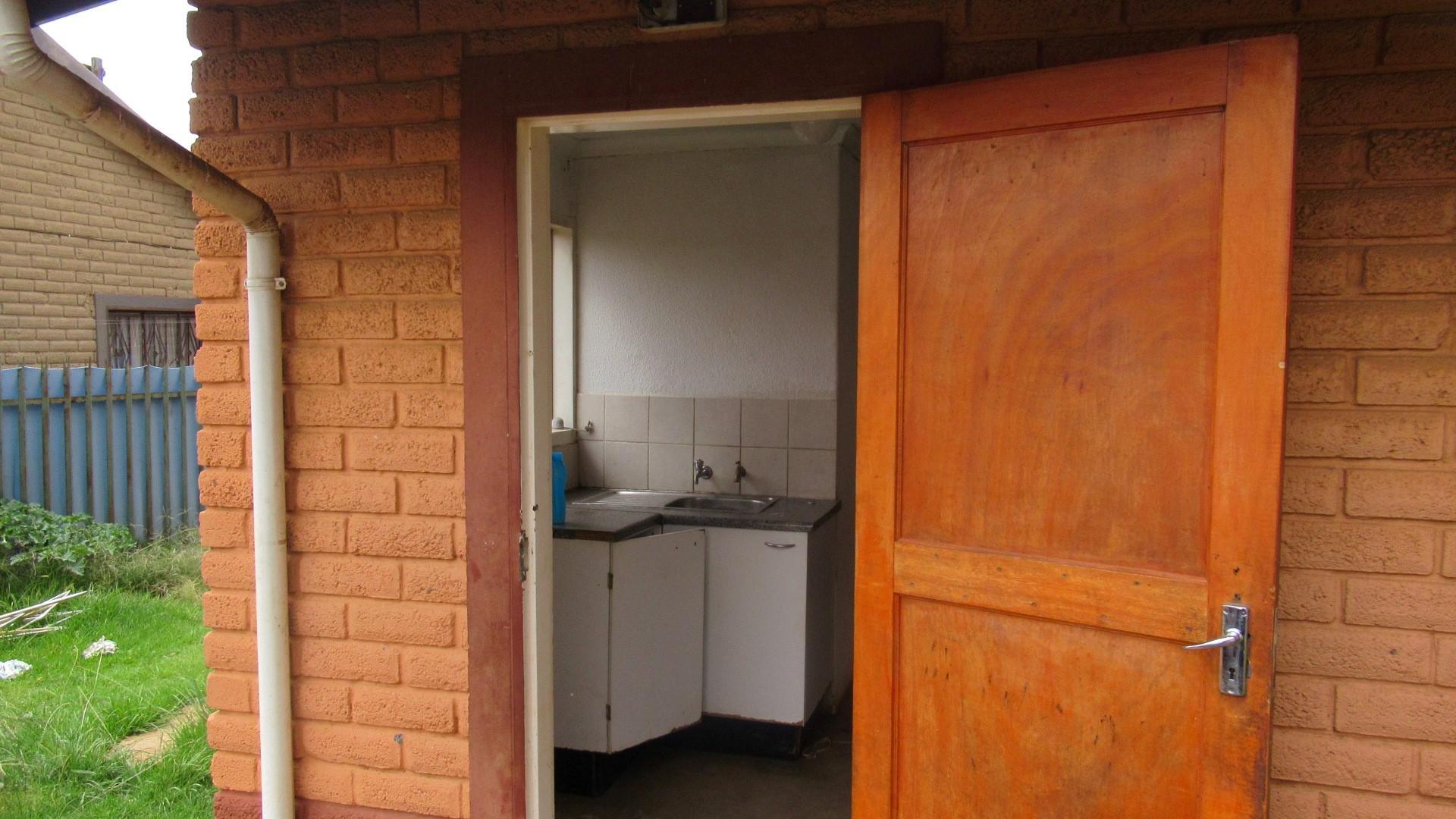 Front View of property in Evaton West