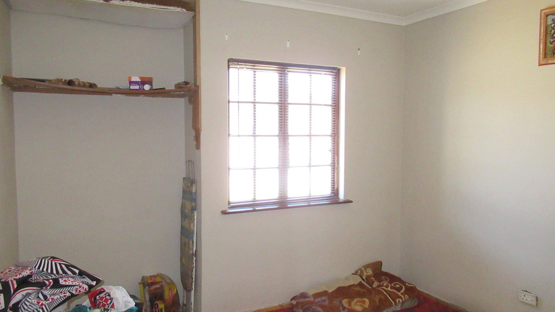 Bed Room 2 - 12 square meters of property in Prospecton