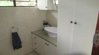 Bathroom 1 - 5 square meters of property in Amanzimtoti 