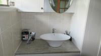 Bathroom 1 - 5 square meters of property in Amanzimtoti 