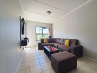 Lounges - 19 square meters of property in Oakdene