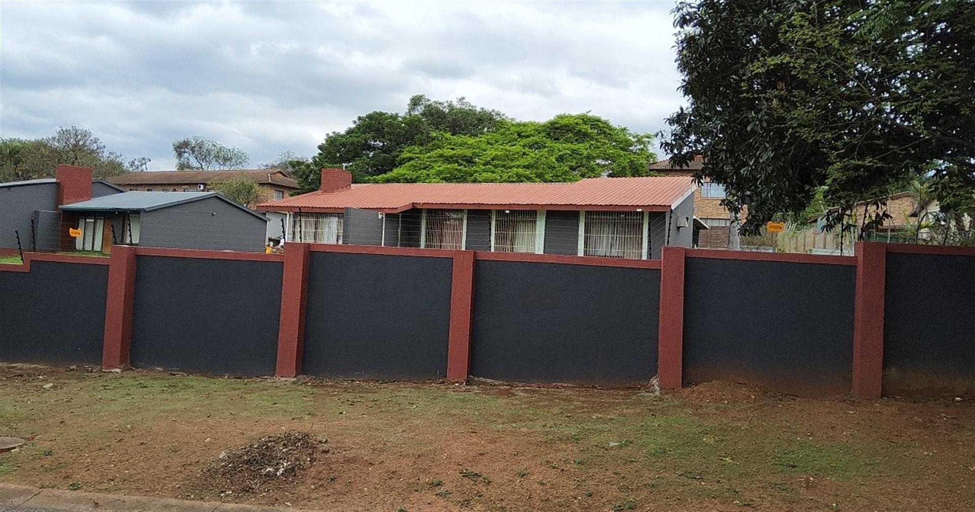 Front View of property in West Acres