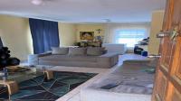 Lounges of property in Lenasia South