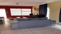 Lounges of property in Lenasia South