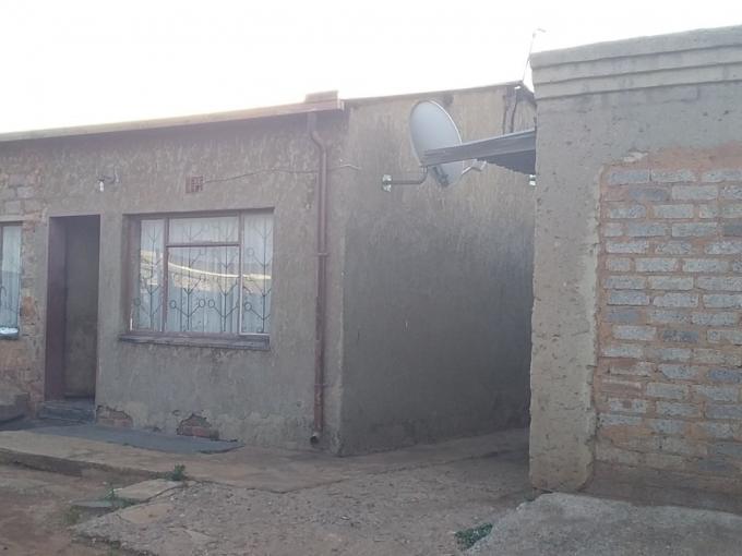 6 Bedroom House for Sale For Sale in Thokoza - MR547593