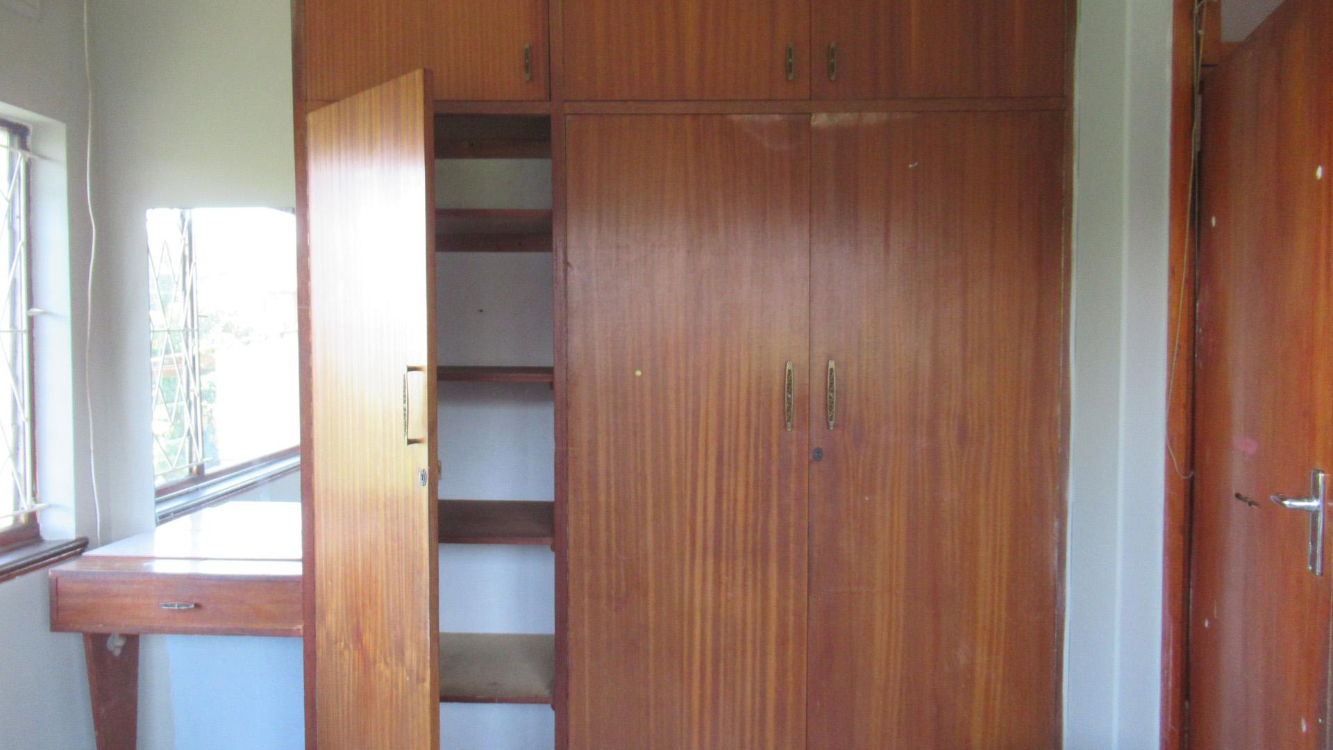 Bed Room 2 - 15 square meters of property in Reservior Hills