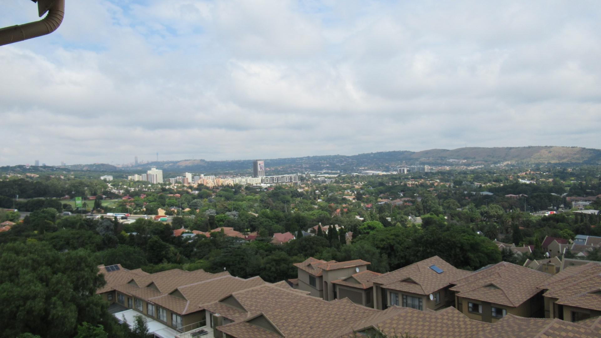 Balcony - 10 square meters of property in Primrose Hill